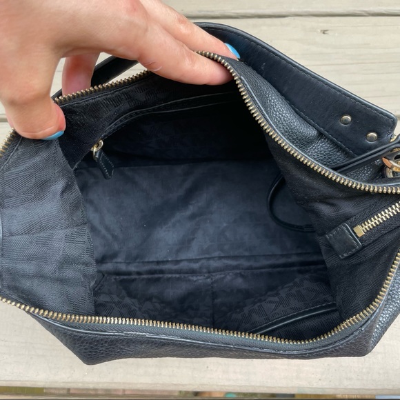 Michael Kors Isabella Black Leather Medium Shoulder Bag Purse - Picture 12 of 15